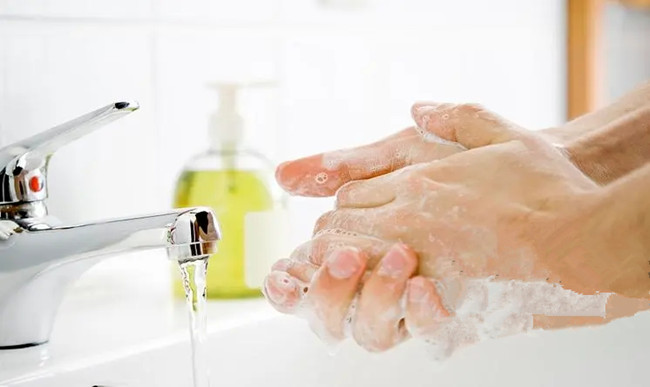 Mild Effects of Zwitterionic Surfactants on The Skin