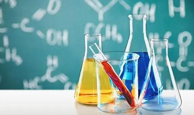 Quaternary ammonium compounds in curing accelerators