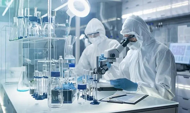 Double chain quaternary ammonium salt biocides